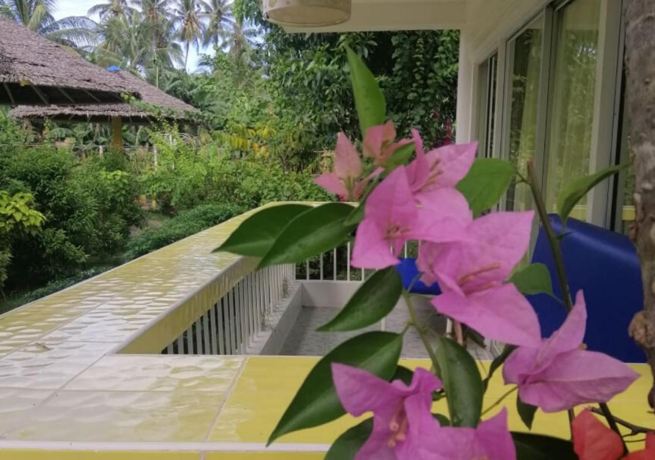 Sweetwater Resort Zamboanguita  Buitenkant foto